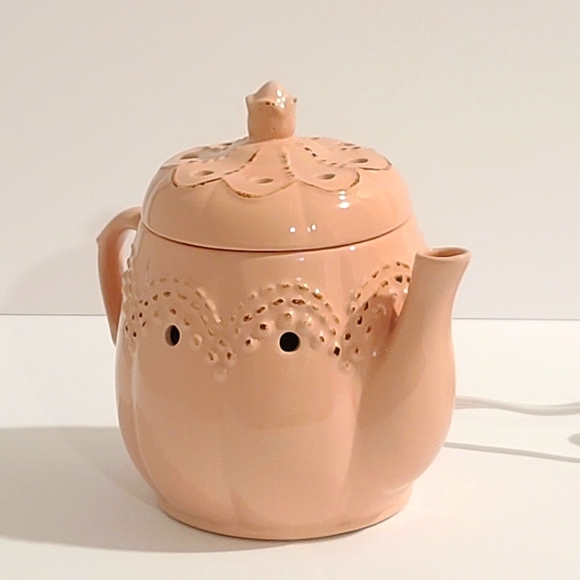 Scentsy retired Pink tart teapot electric warmer - Picture 1 of 6